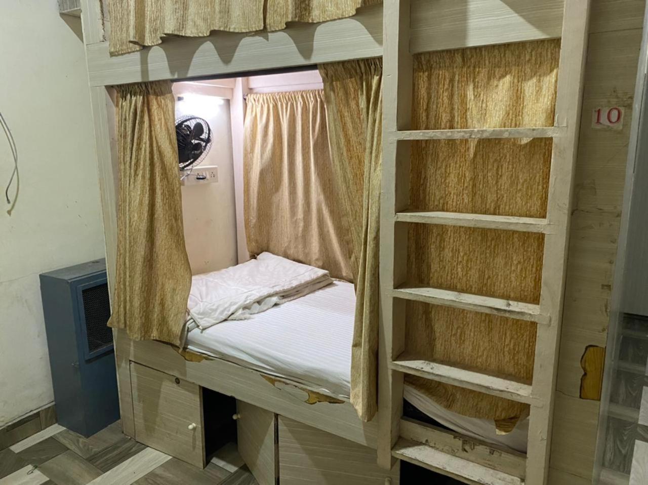 מומביי Airport Inn Residency מראה חיצוני תמונה