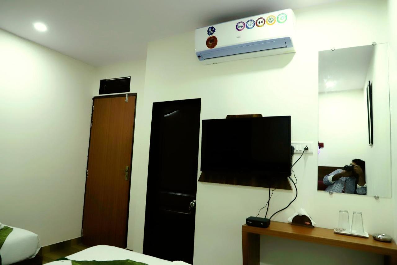 מומביי Airport Inn Residency מראה חיצוני תמונה